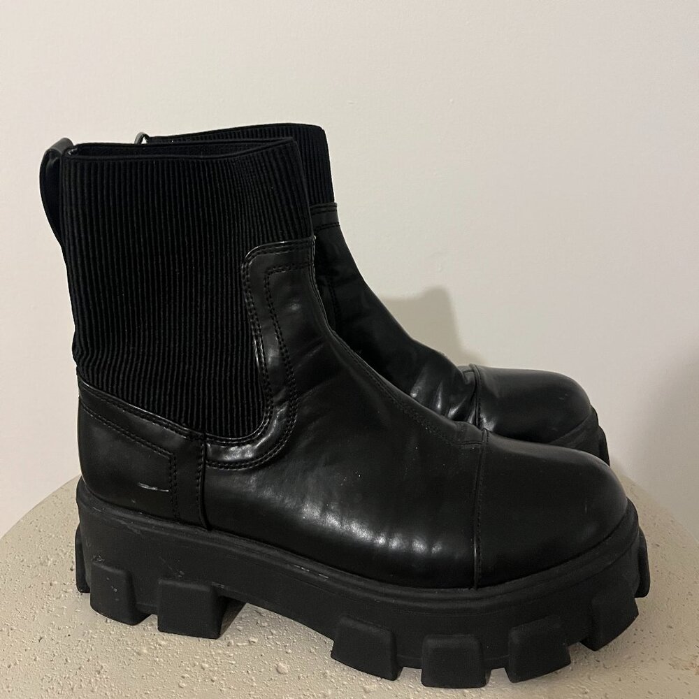 Circus by Sam Edelman Black Chunky Boots (7.5)